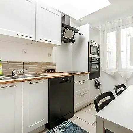 Big House 12 P- 4rooms 2bathrooms- Near Lille Hotell 3*