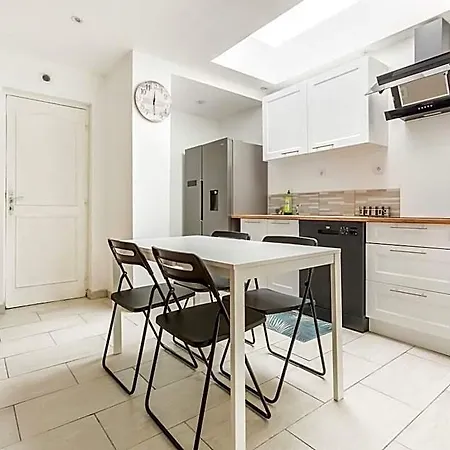 Big House 12 P- 4rooms 2bathrooms- Near Lille 3*