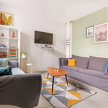 Big House 12 P- 4rooms 2bathrooms- Near Lille Hotell 3*